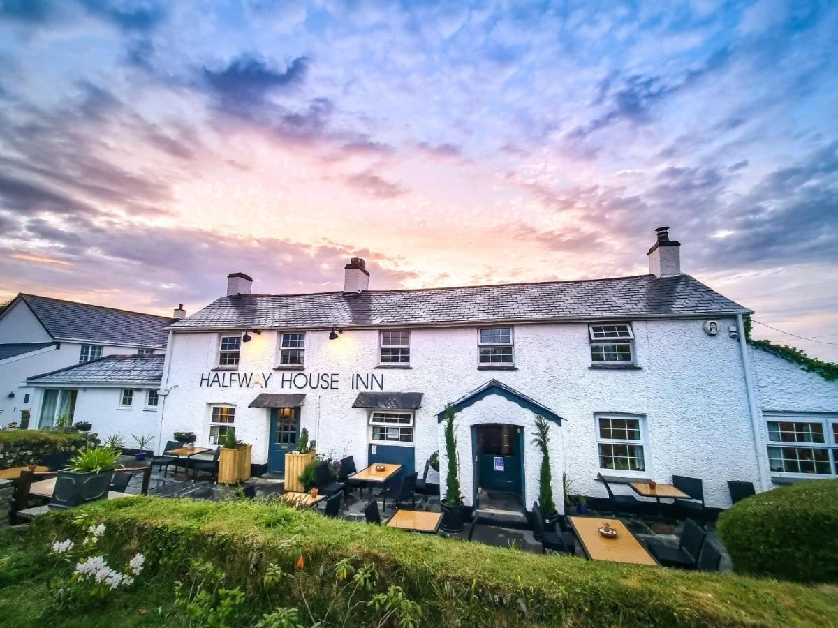 Halfway House Inn 韦德布里奇 外观 照片